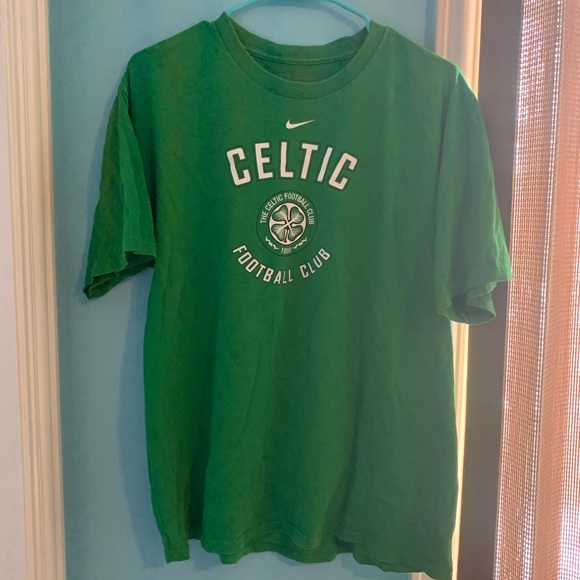 Nike Other - Nike VINTAGE Celtic Football Club Mens Tee